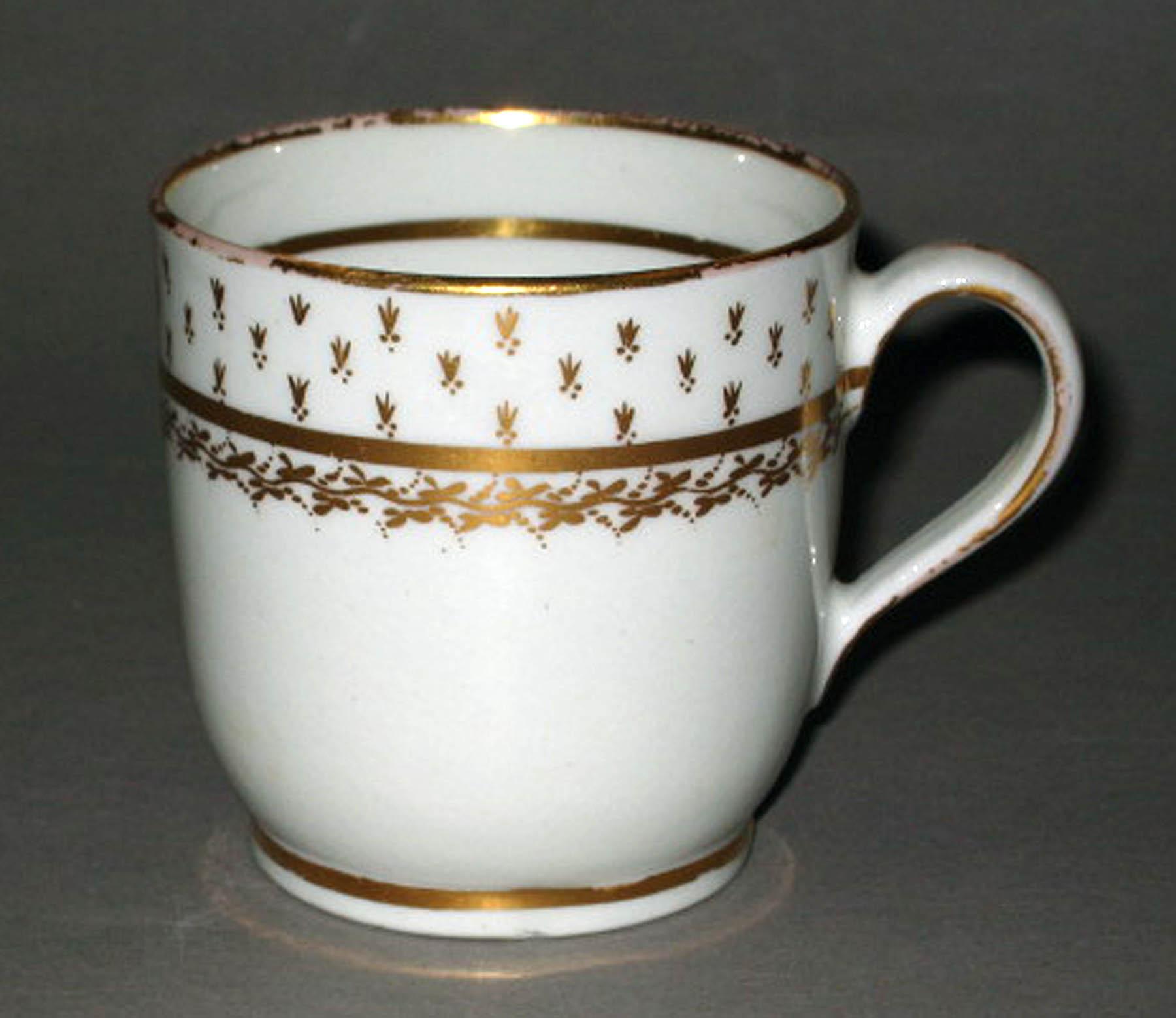 2003.0011.018 New Hall porcelain teacup