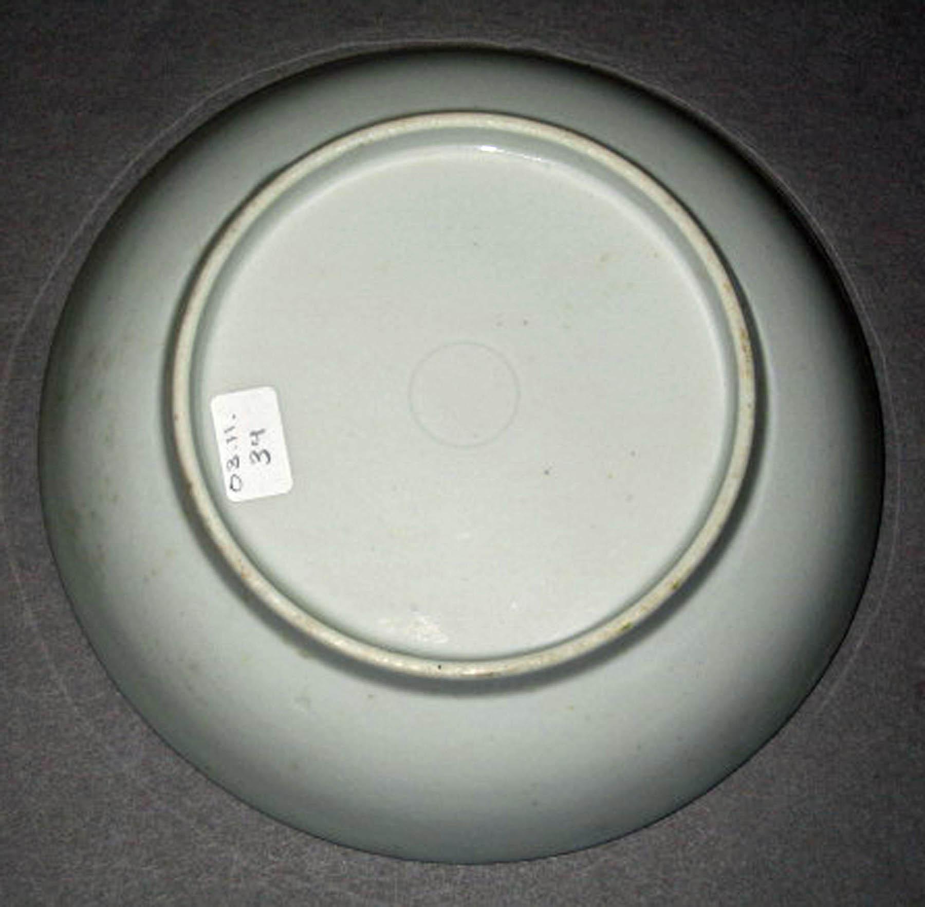 2003.0011.034 New Hall porcelain saucer (underside)