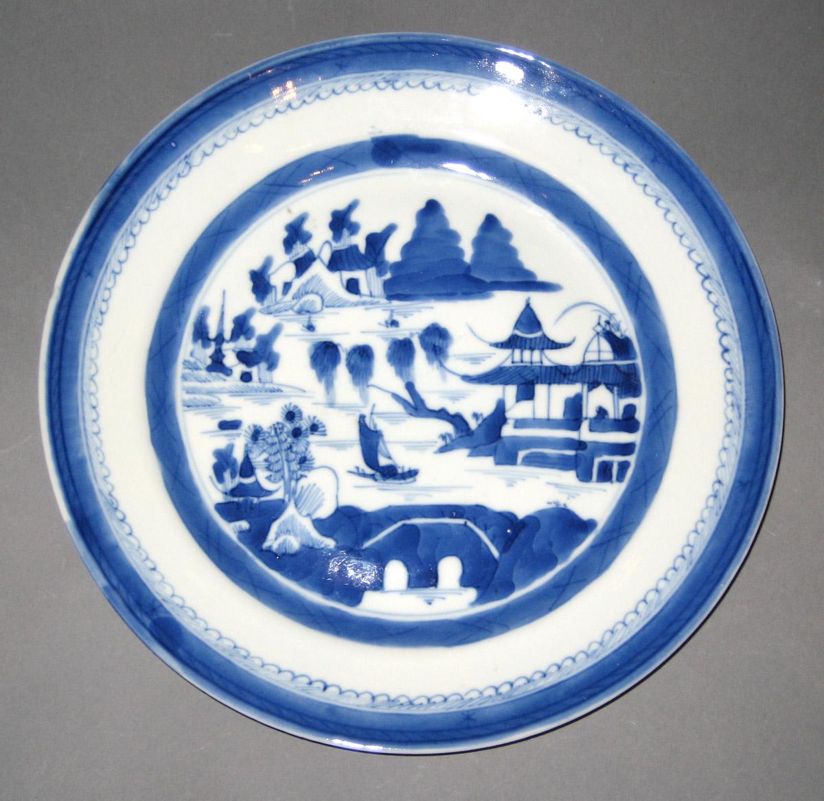 2003.0012.001.001 Porcelain plate