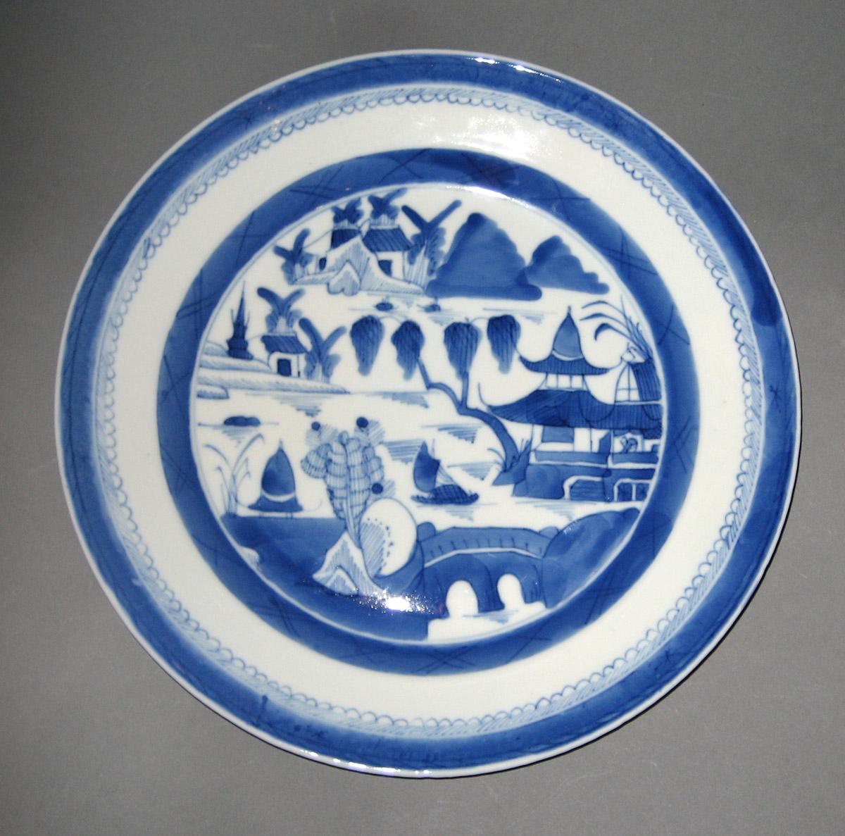 2003.0012.001.002 Porcelain plate
