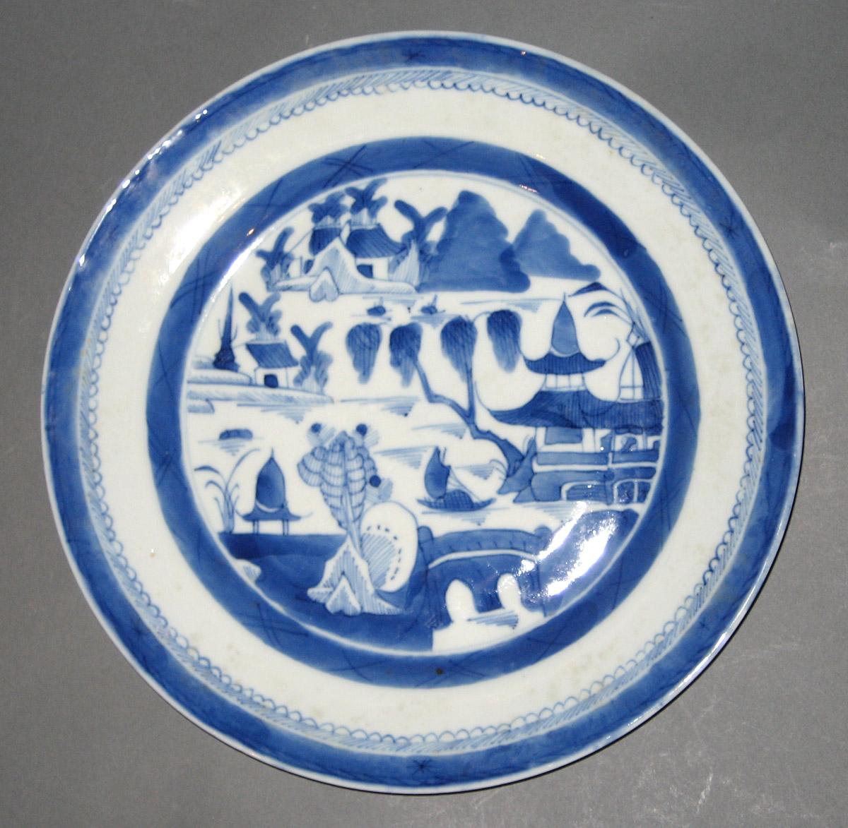 2003.0012.001.005 Porcelain plate