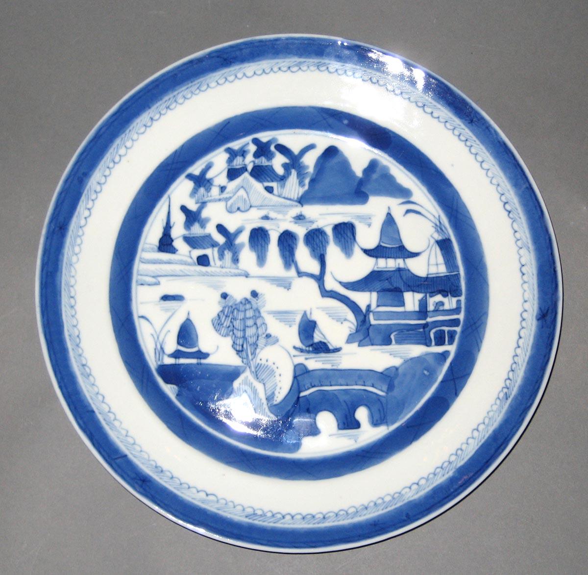 2003.0012.001.010 Porcelain plate