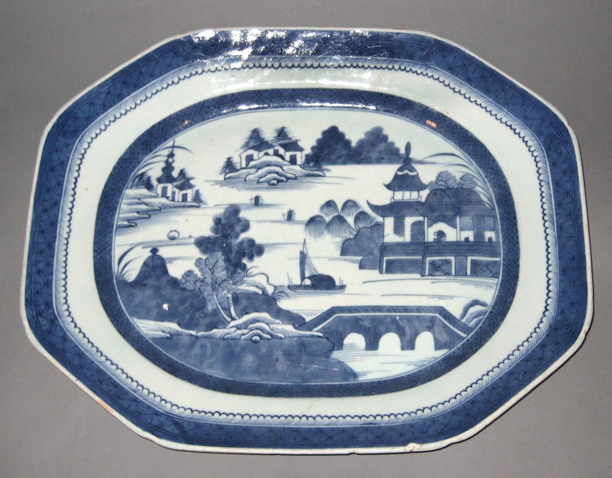 2003.0012.005 Porcelain dish