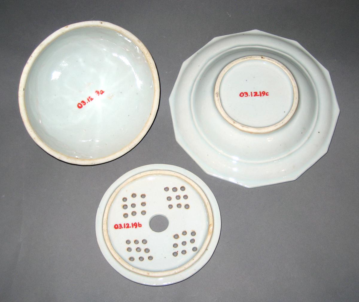 2003.0012.019 A-C Porcelain butter dish and strainer, bottom