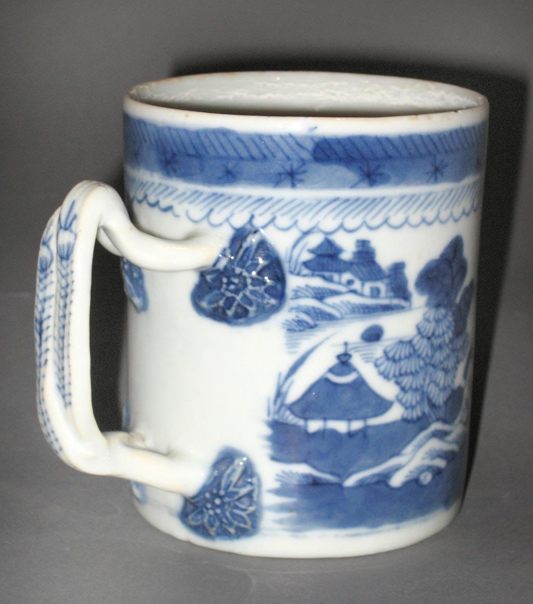 2003.0012.032 Porcelain mug, side 2