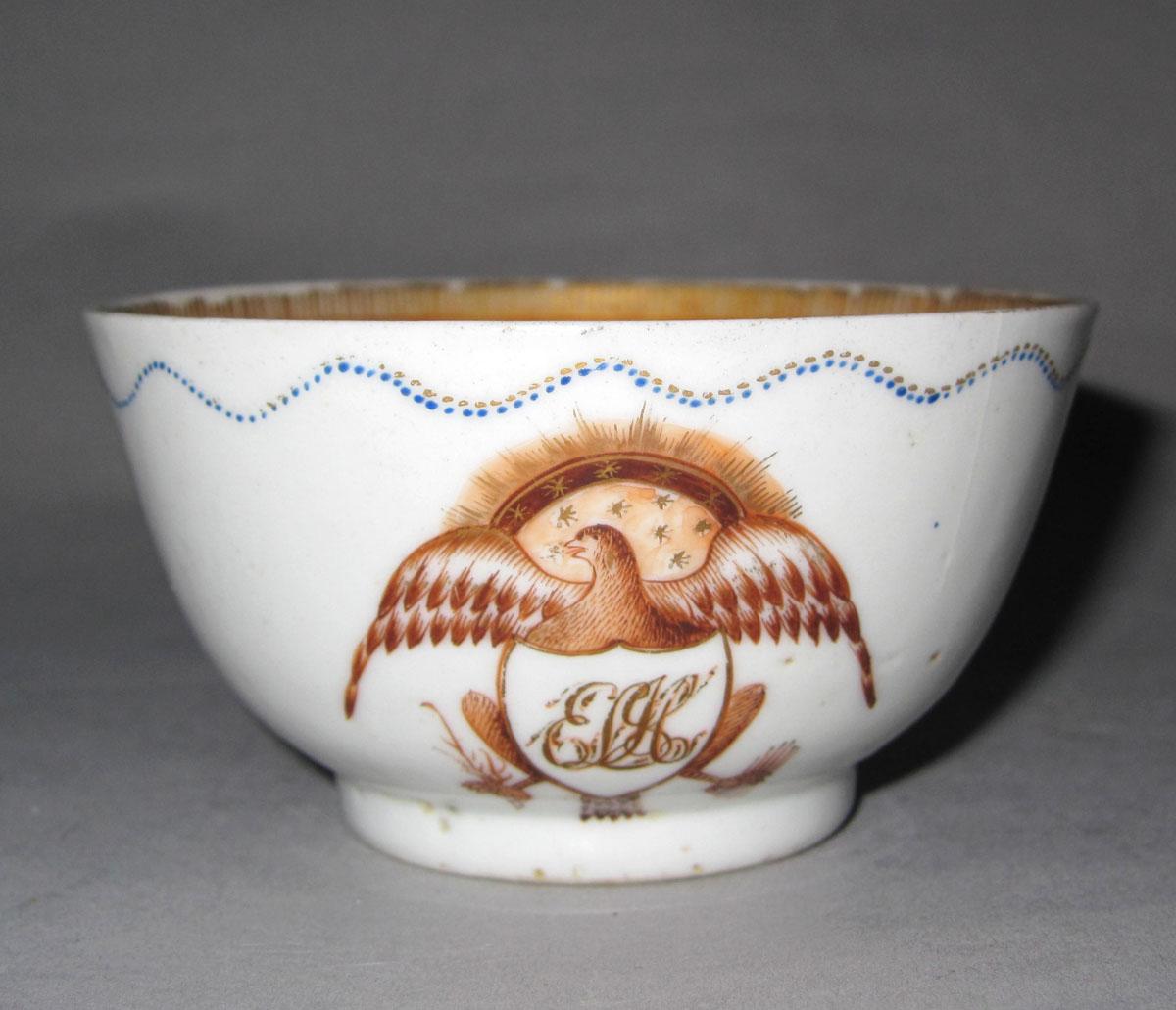 2003.0013.017.002 Porcelain teabowl