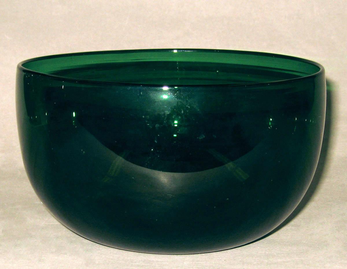 2003.0013.029.001 Glass finger bowl