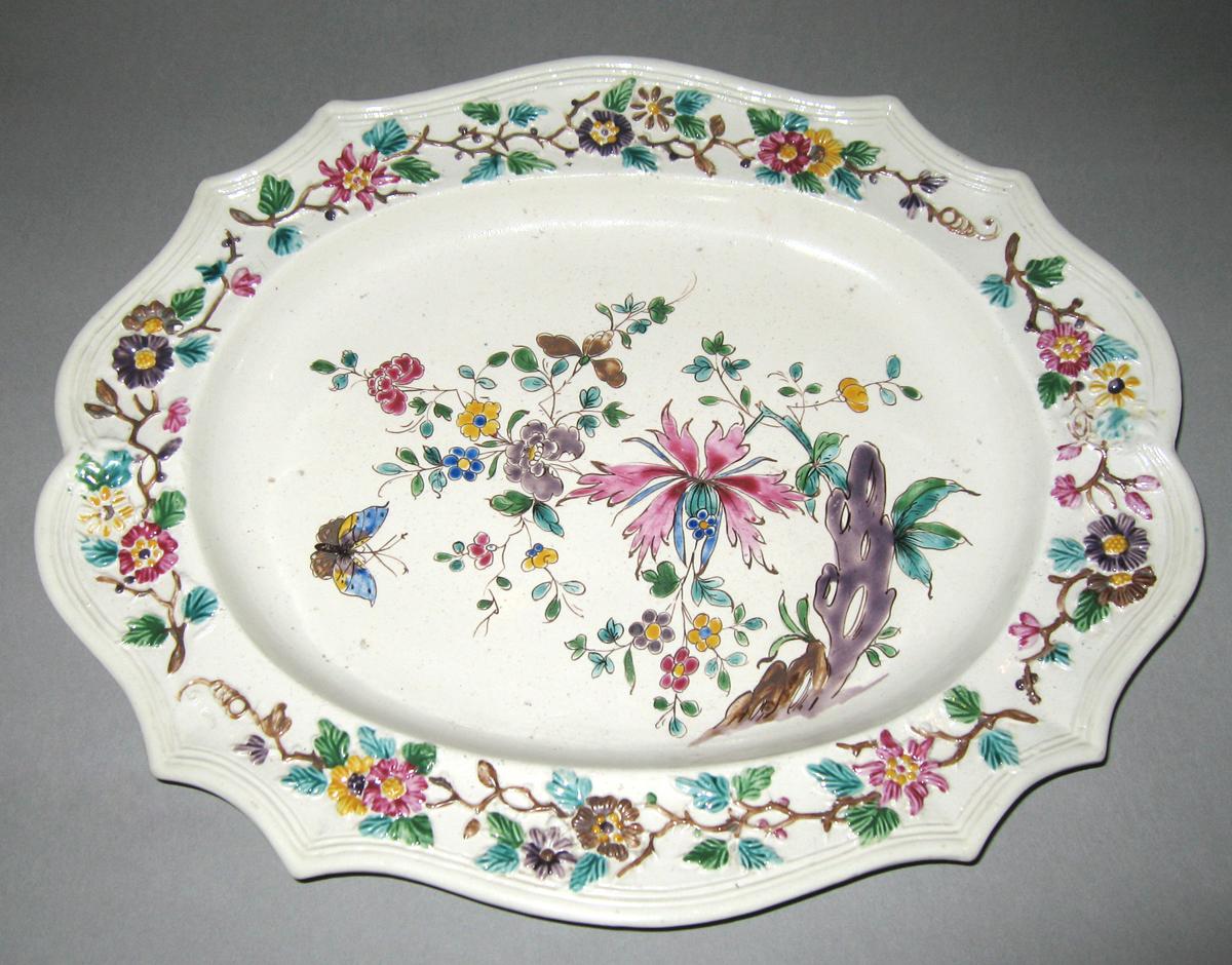 2003.0013.051 Dish