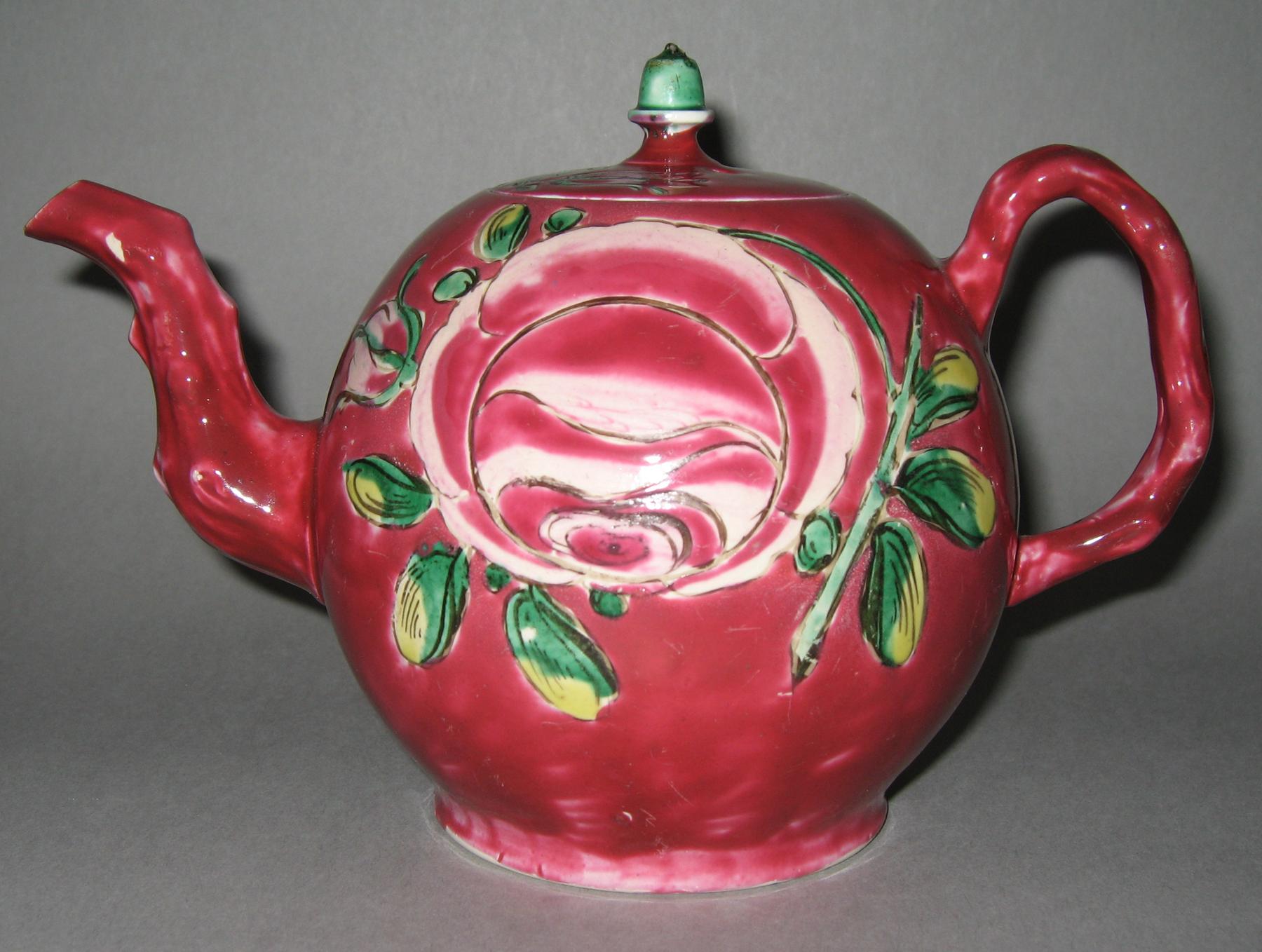 2003.0013.052 A, B Teapot