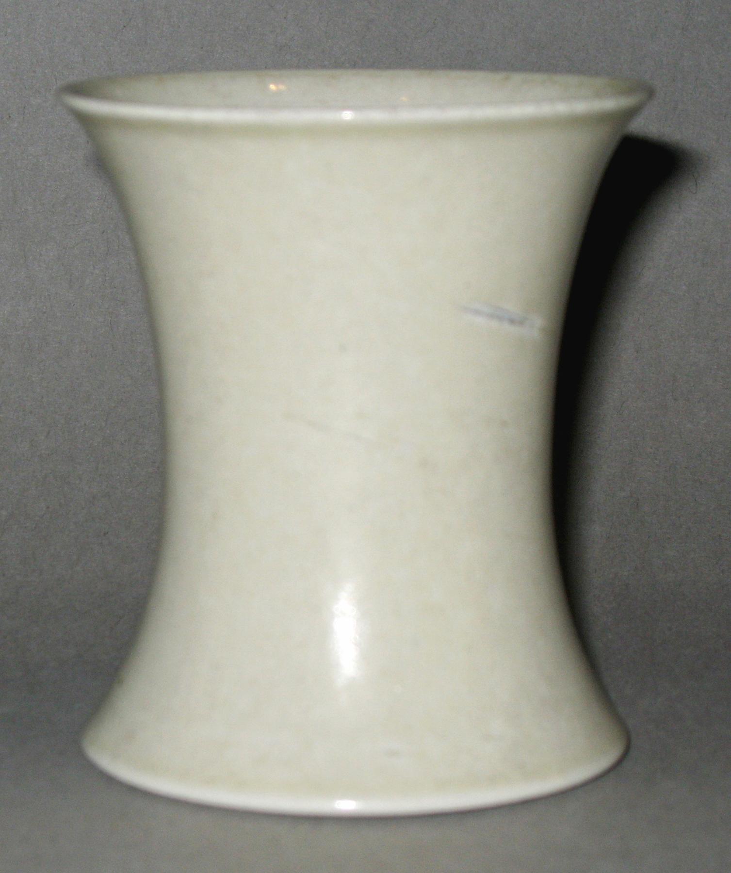 2003.0013.054 Vase