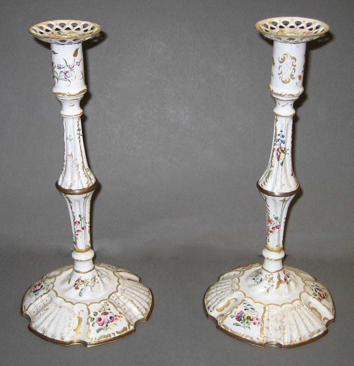2003.0013.065.001-.002 Candlestick