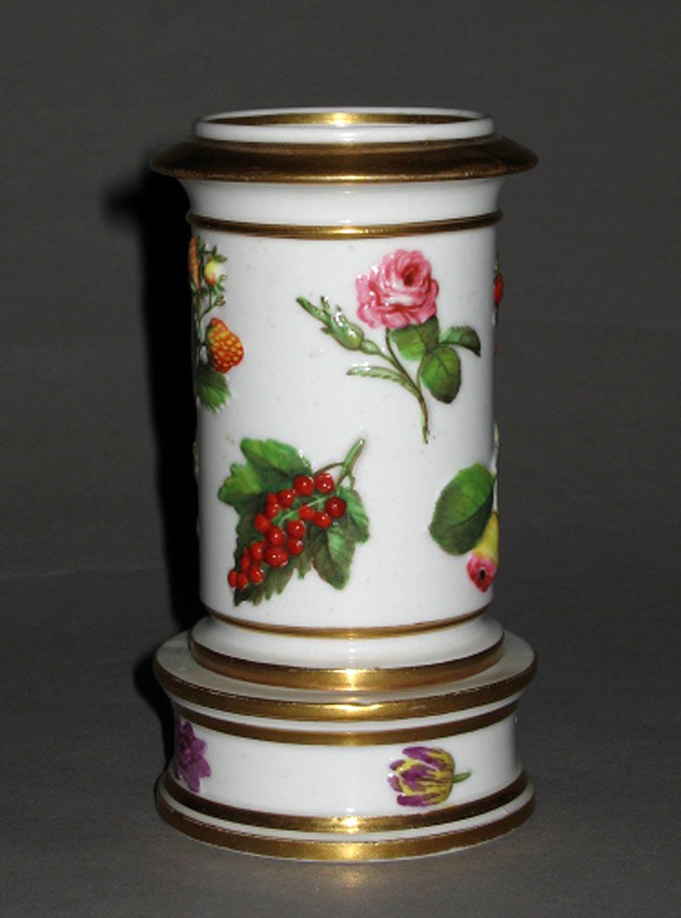 2003.0013.075 Spill vase