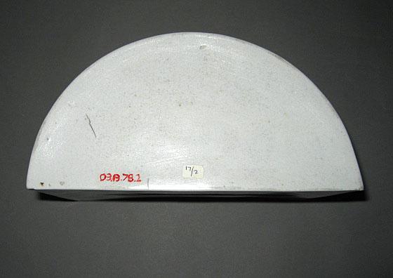 2003.0013.078.002 Pinxton porcelain bough pot (underside)