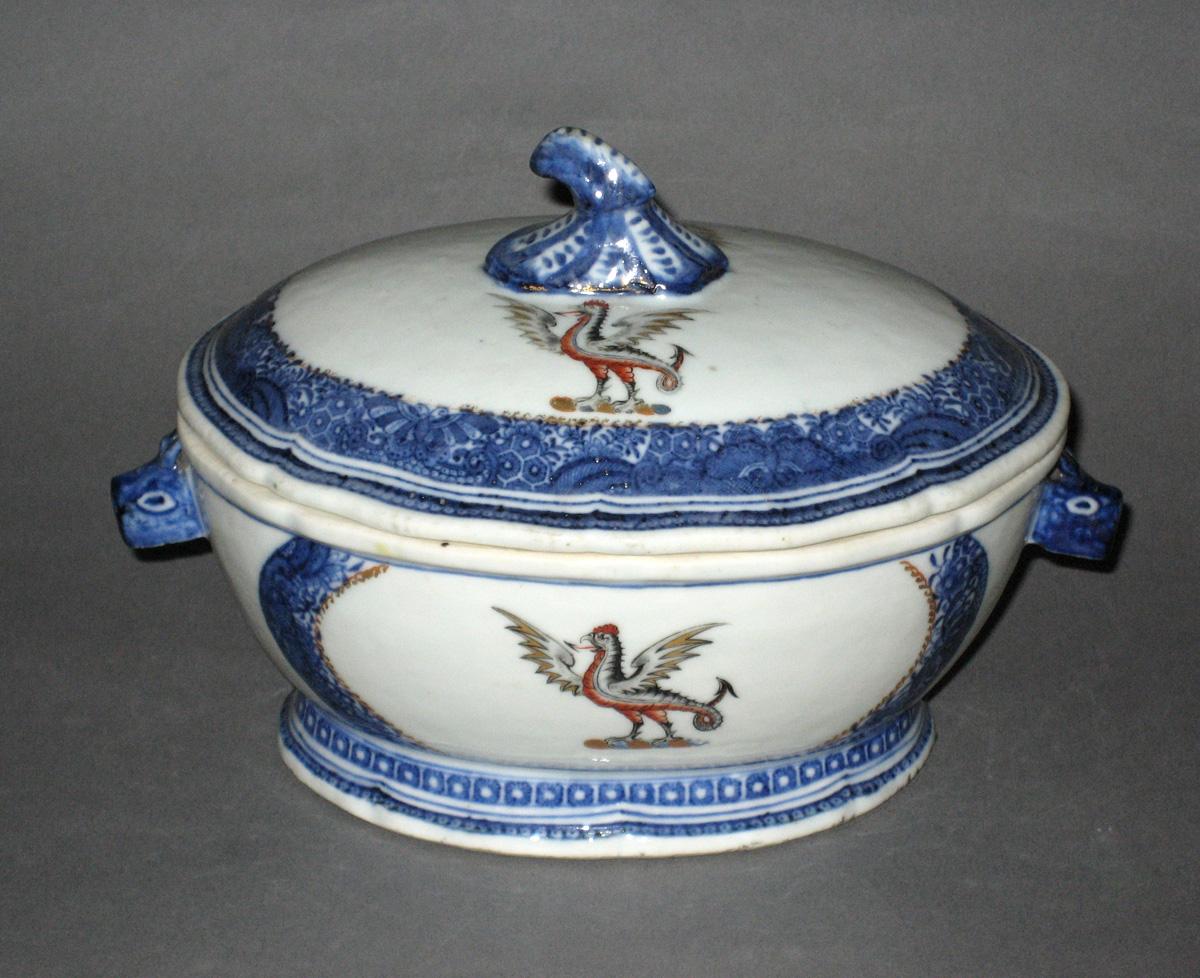 2003.0013.079 A, B  Tureen or Sauce Tureen