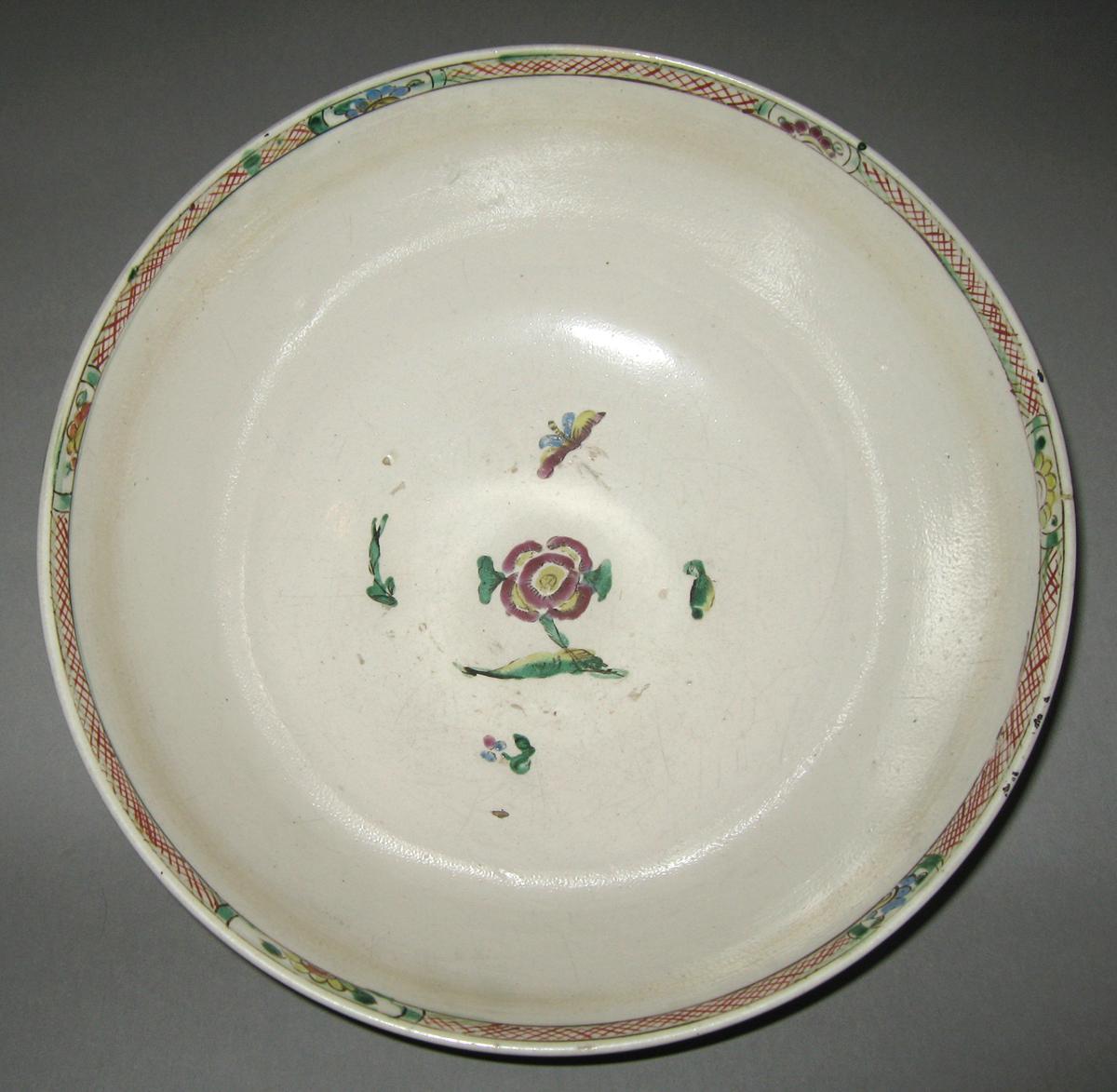 2003.0013.092 Bowl (inside)