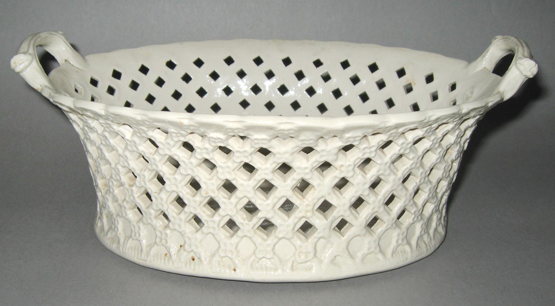 2003.0013.120 A Basket