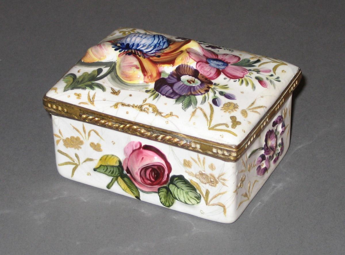 2003.0013.130 Box