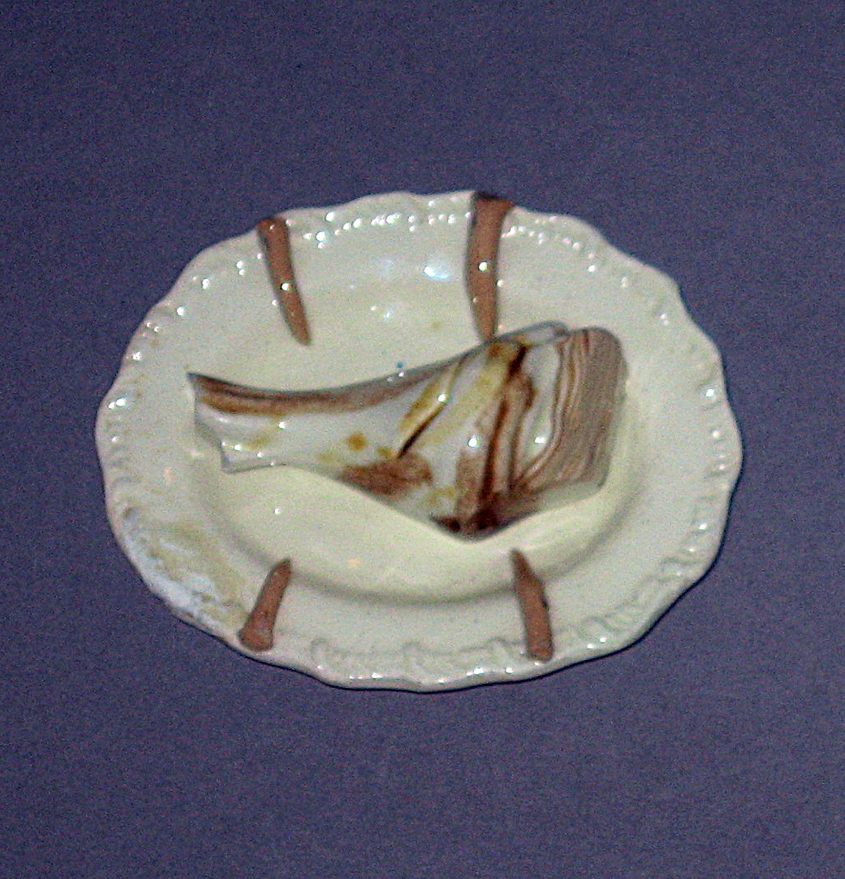 2003.0013.135.007 Miniature creamware haunch of meat dish