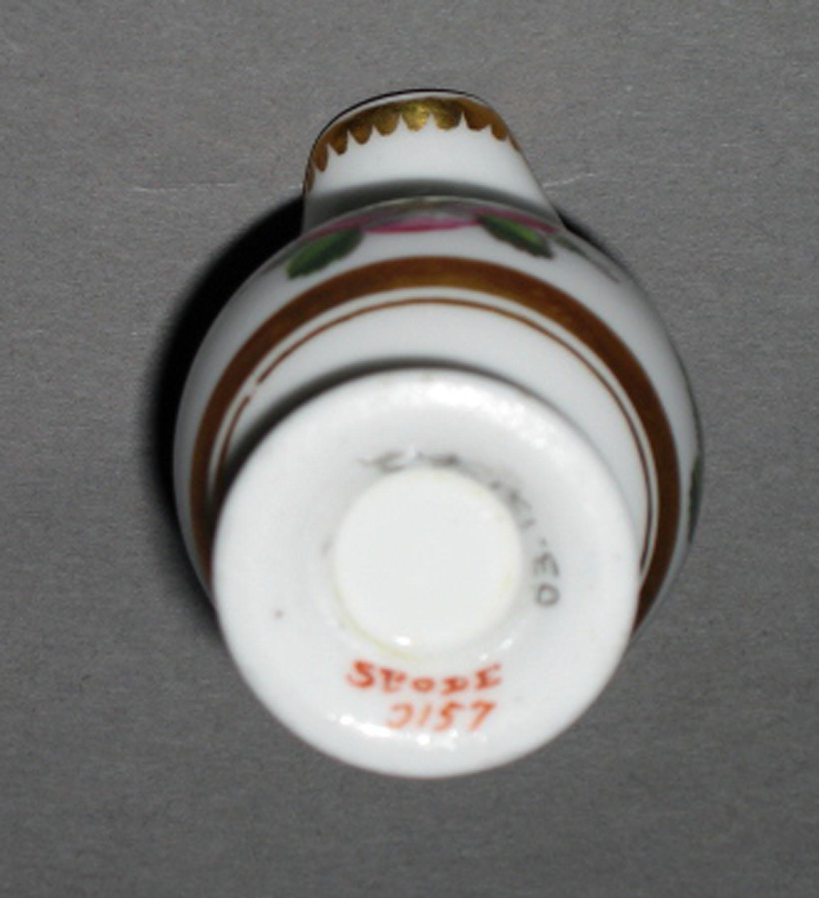 2003.0013.136.002 Spode miniature jug (mark)