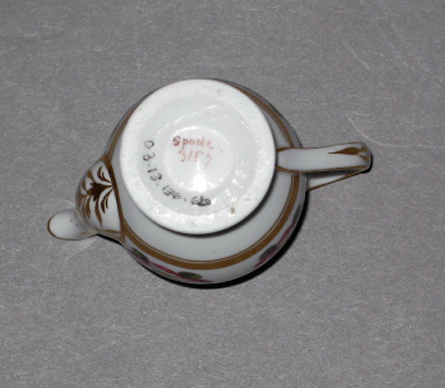 2003.0013.136.006 A, B Spode miniature teapot (underside)