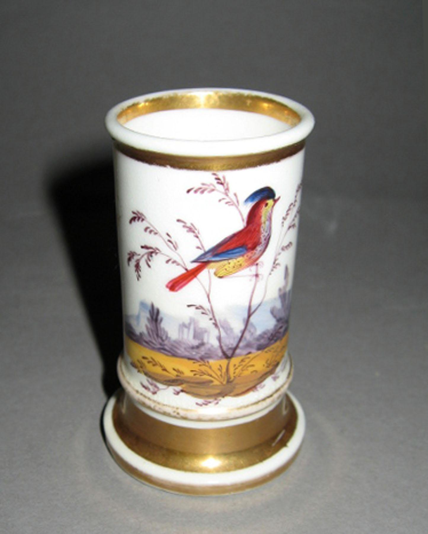 2003.0013.140 Miniature porcelain spill vase