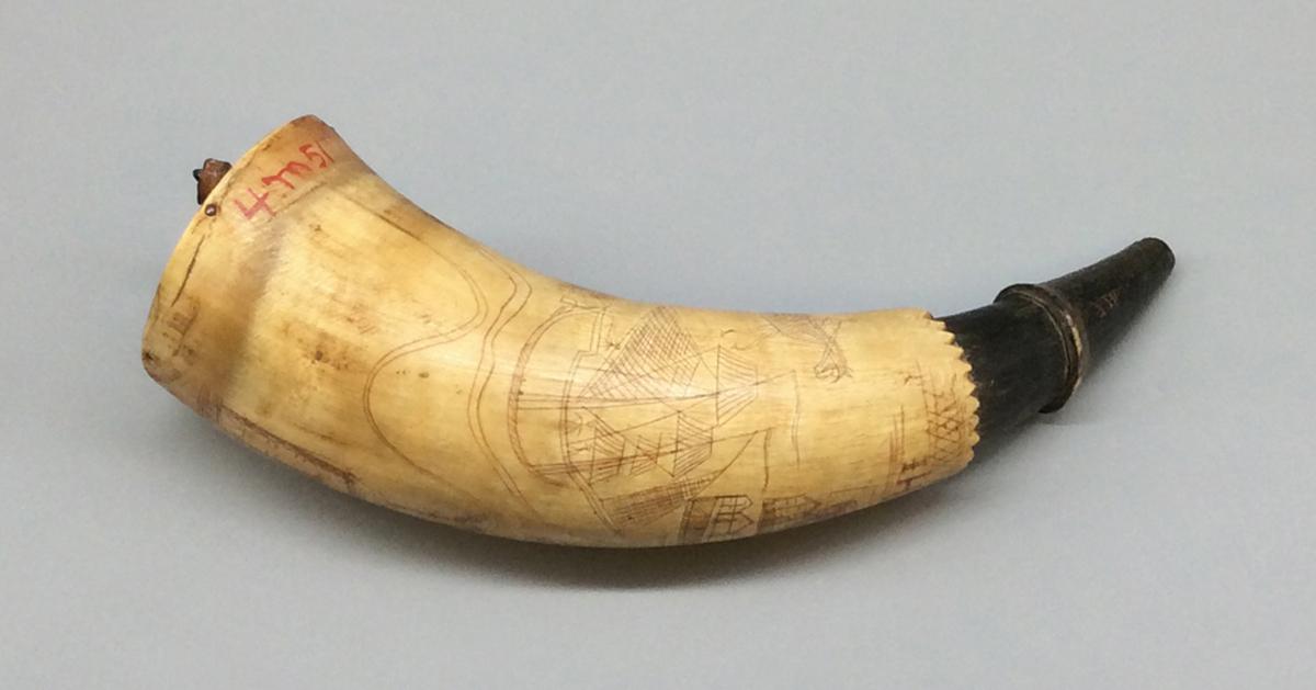 1958.1003 A Powder horn, view 3
