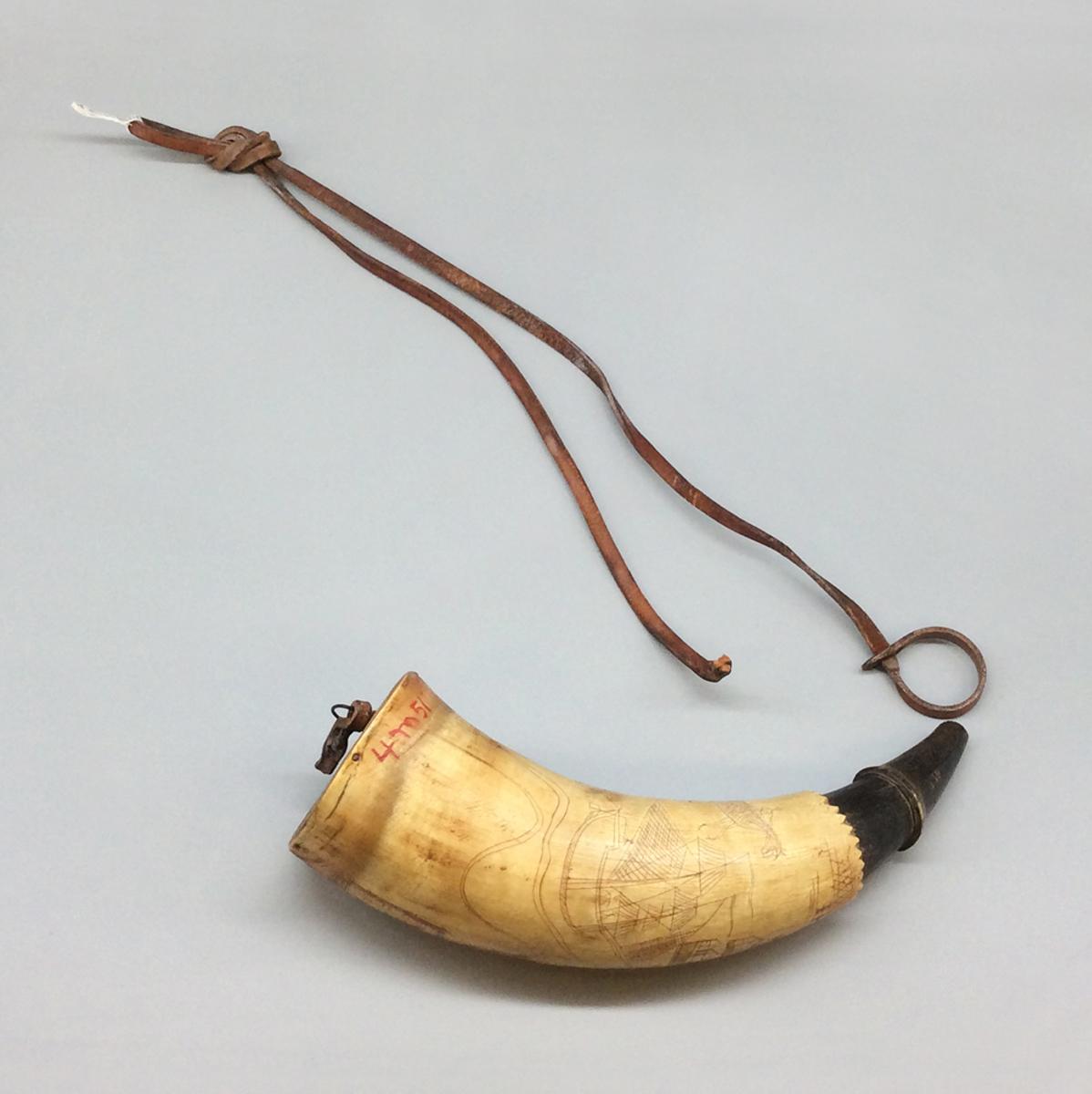 1958.1003 A B Powder horn, Strap, view 1