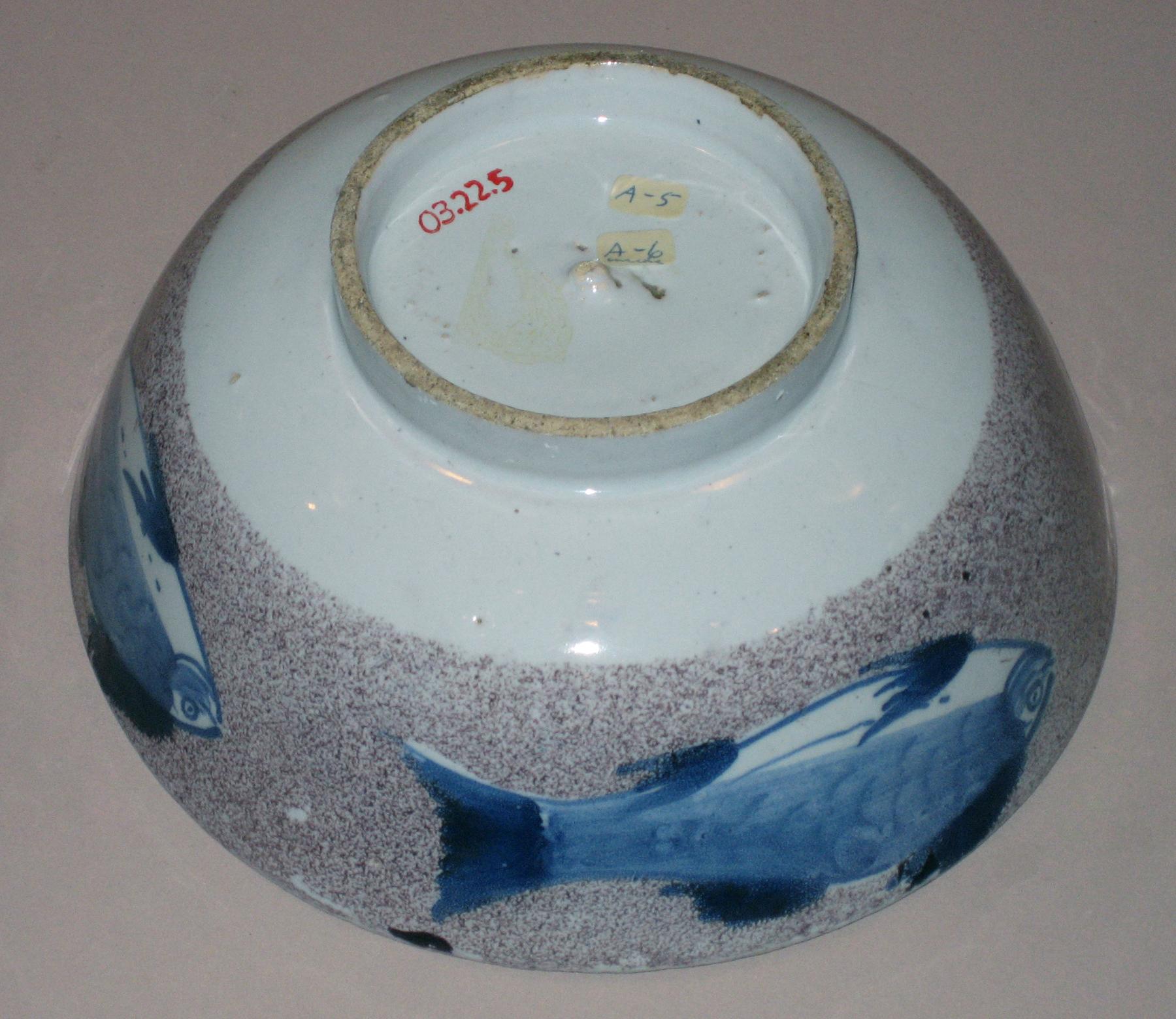 2003.0022.005 Delft punch bowl (bottom)