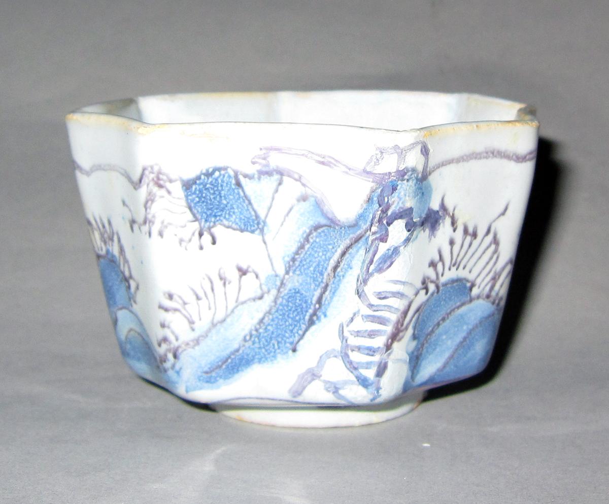 2003.0022.011.001 Delft teabowl