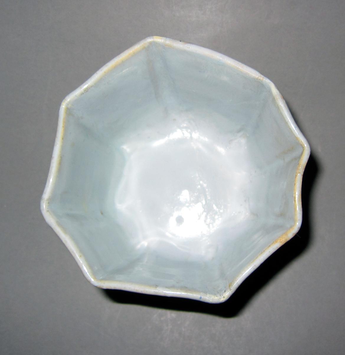 2003.0022.011.001 Delft teabowl top