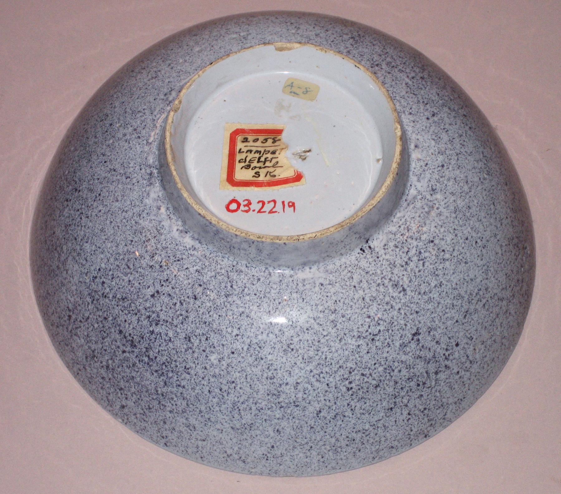 2003.0022.019 Delft punch bowl (bottom)
