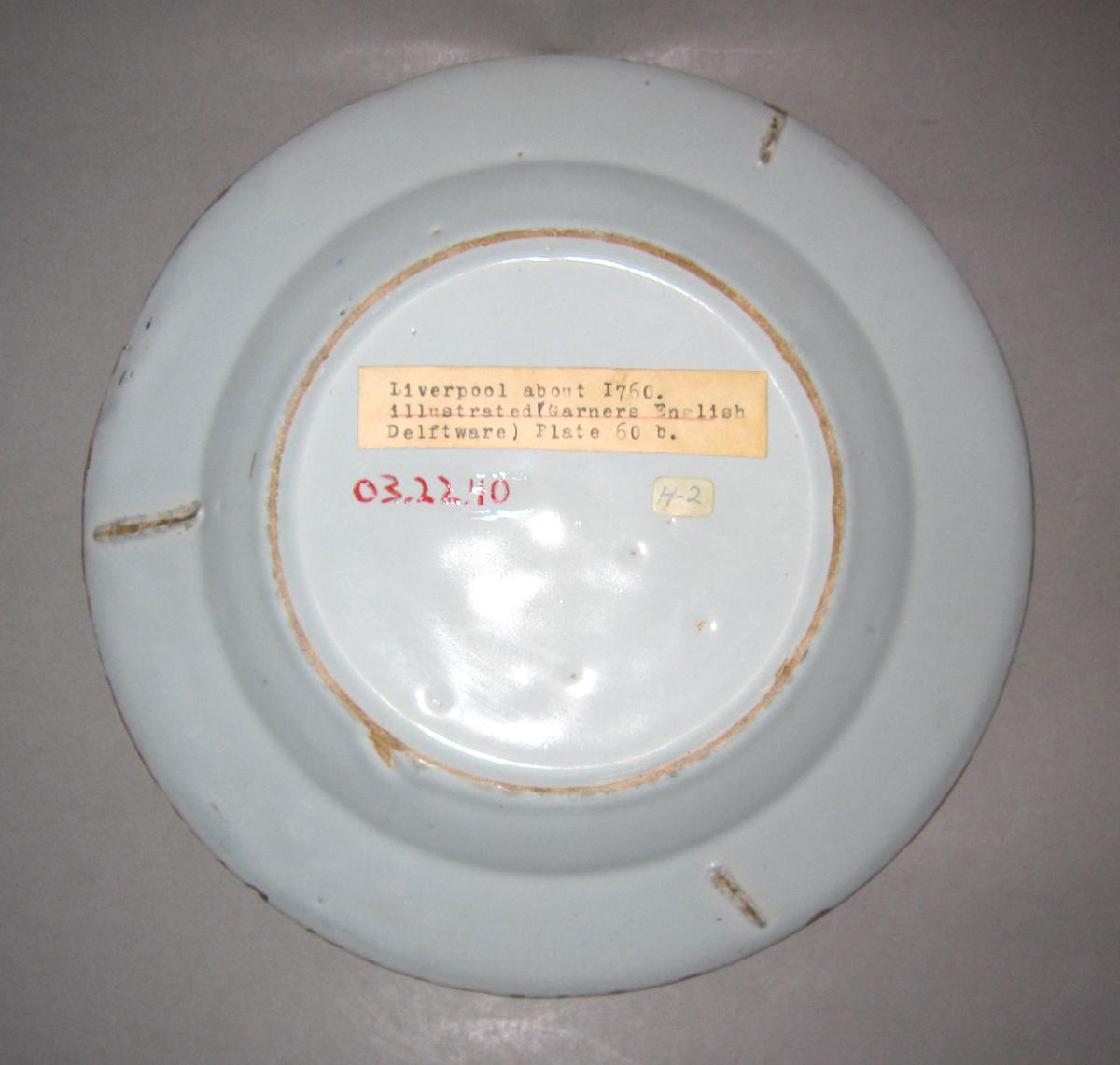 2003.0022.040 Delft plate or dinner plate underside