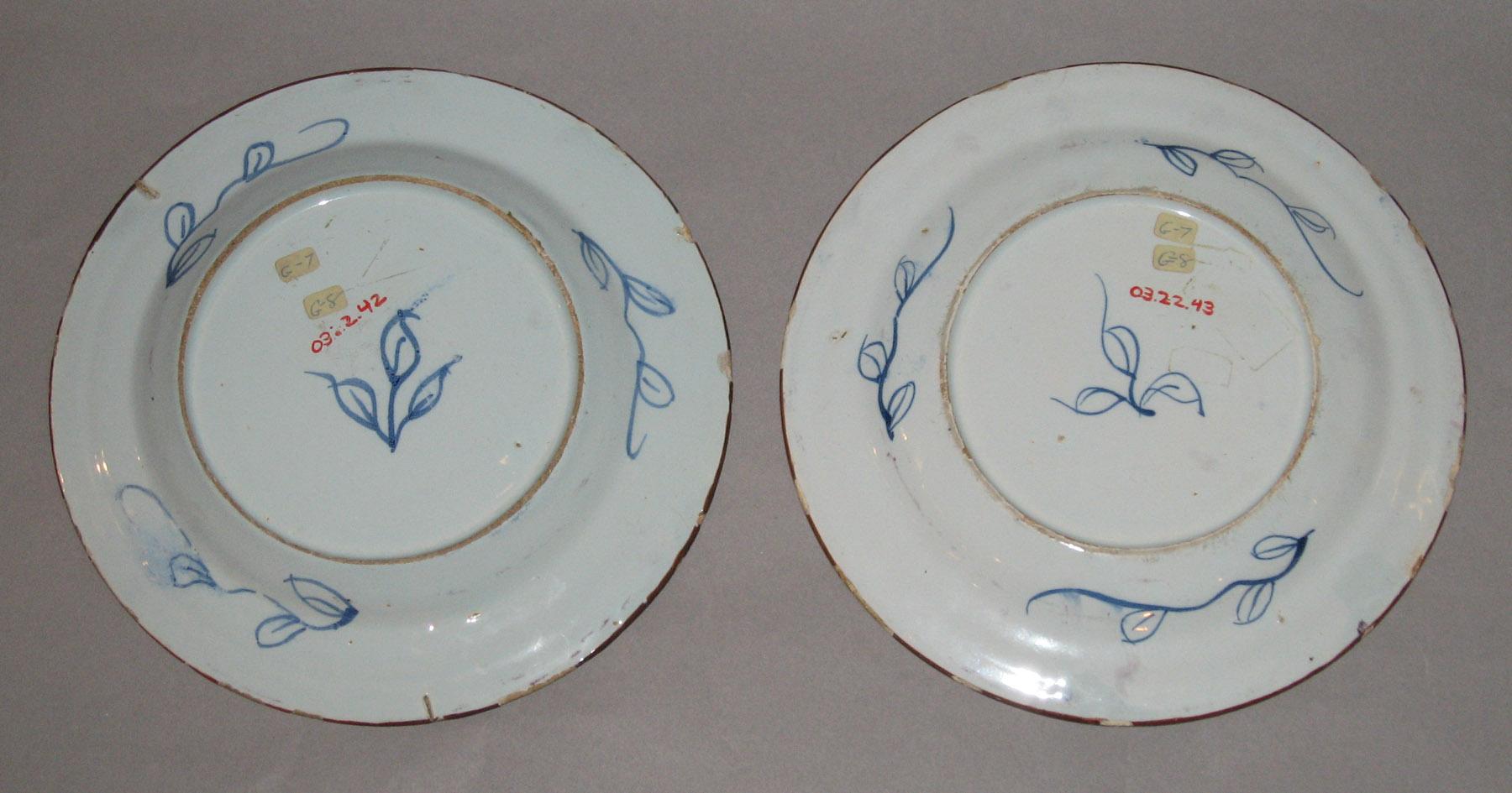 2003.0022.042, .043 Pair of delft plates (backs)