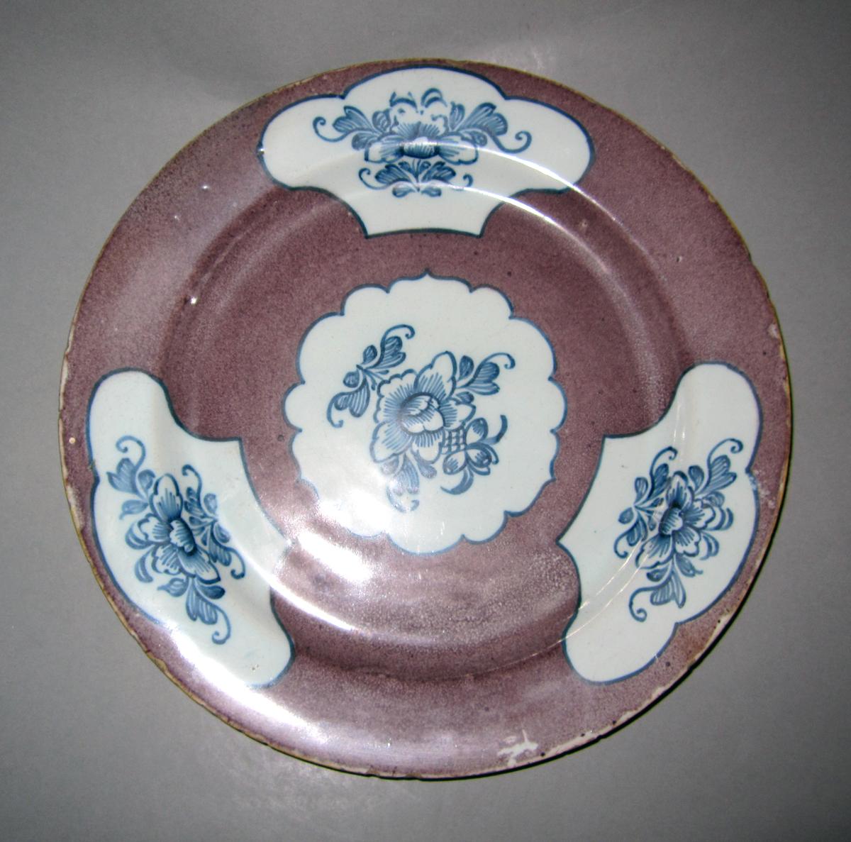 2003.0022.051 Delft plate or dinner plate