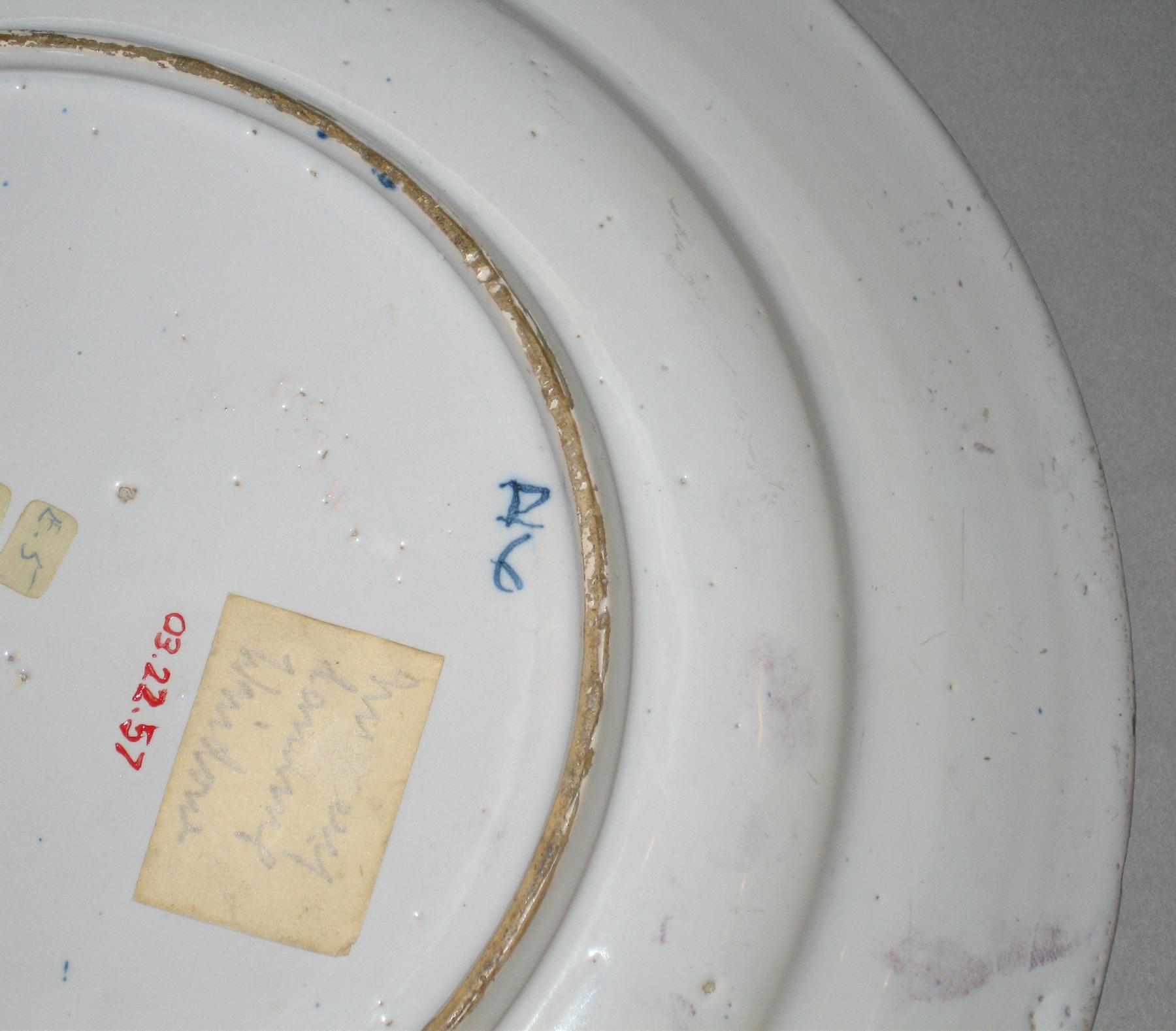 2003.0022.057 Delft dish (mark detail)