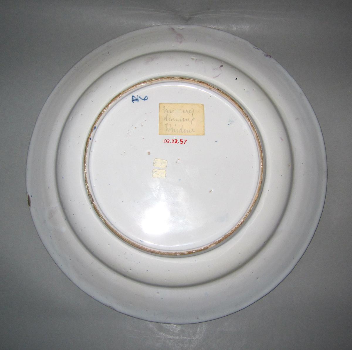 2003.0022.057 Delft dish underside