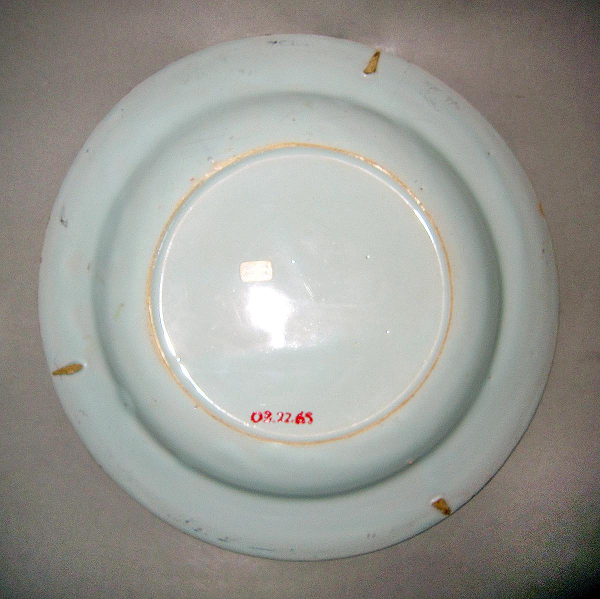 2003.0022.065 Delft plate or dinner plate underside