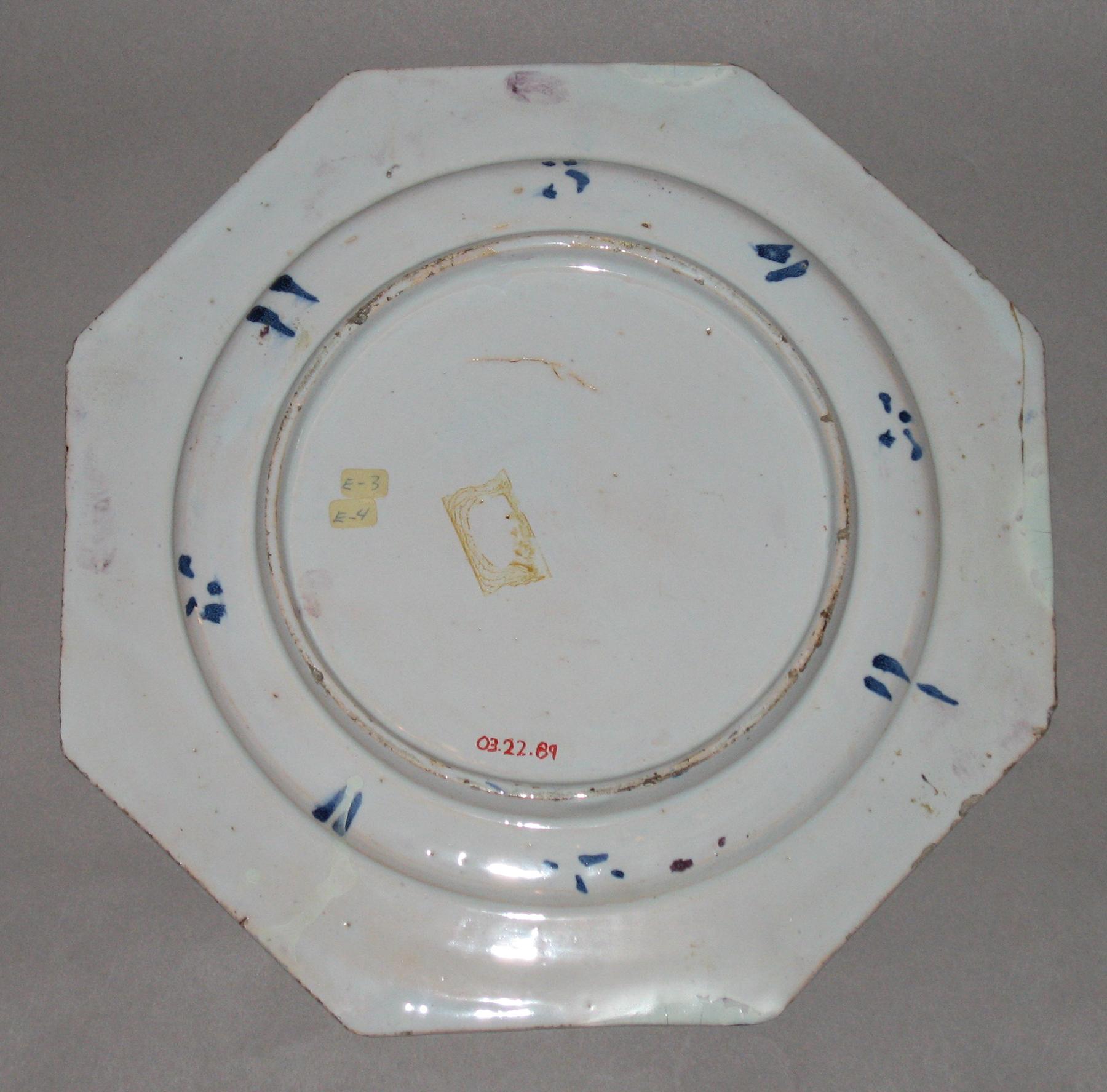 2003.0022.089 Delft dish (back)