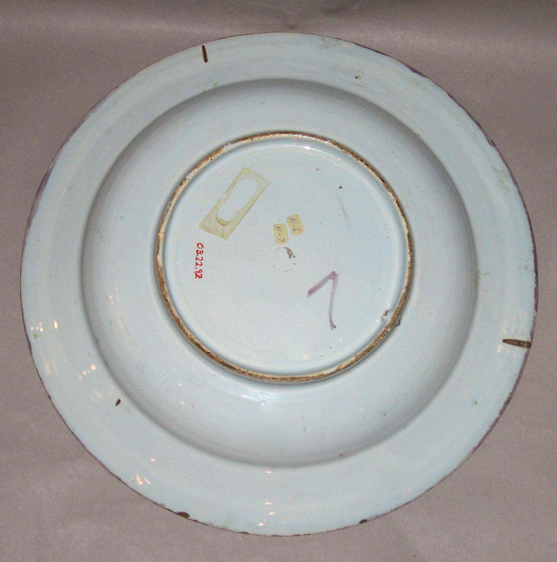 2003.0022.092 Delft dish (back-mark)