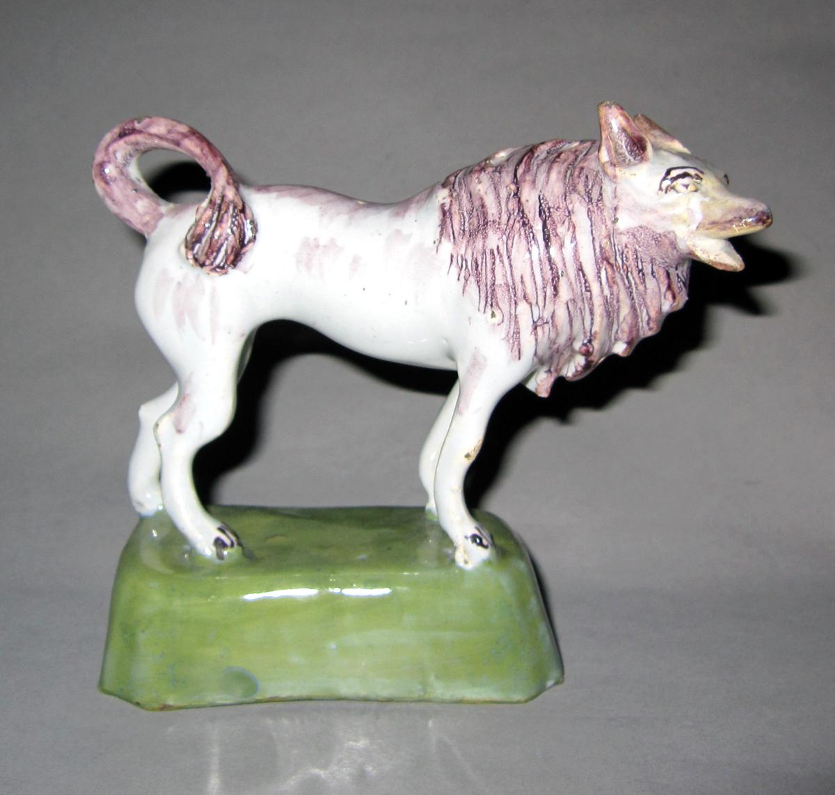 2003.0022.097 Delft wolf figure face 1