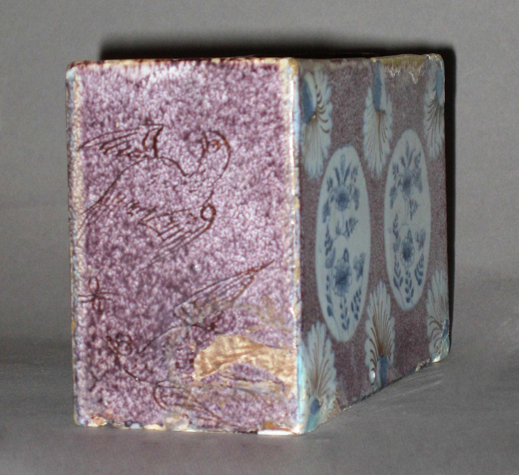 2003.0022.099 Delft flower brick (detail)