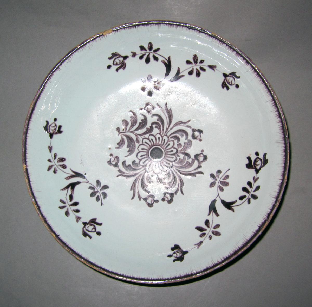2003.0022.104 Delft saucer