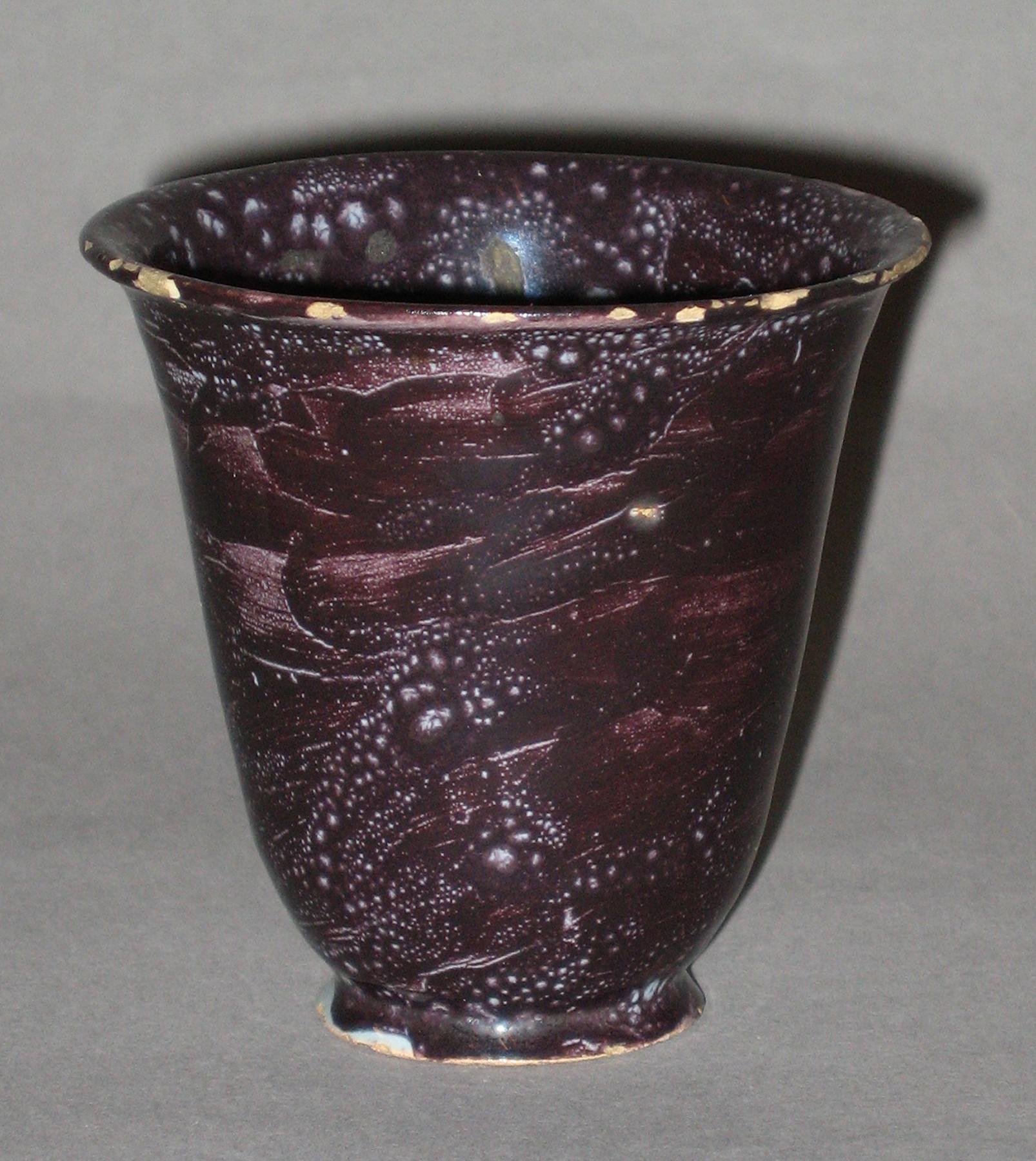 2003.0022.105 Delft beaker