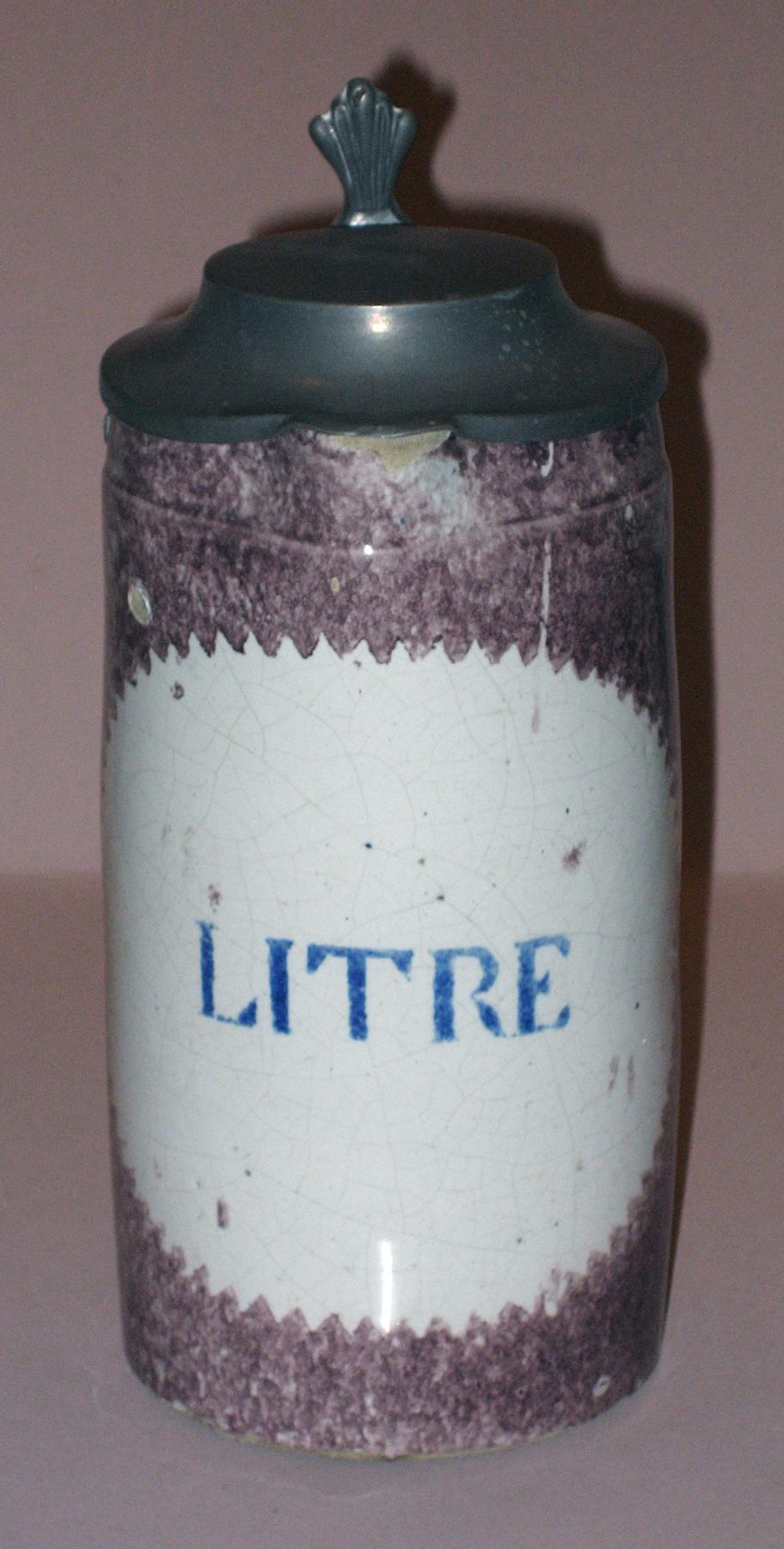 2003.0022.113 Delft jug or measure (front)
