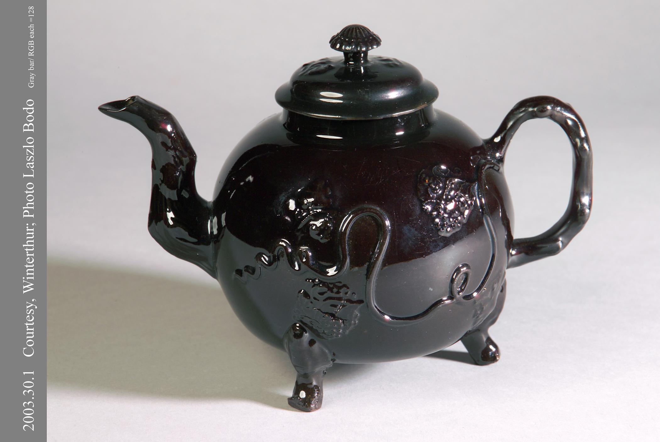 2003.0030.001 Blackware teapot