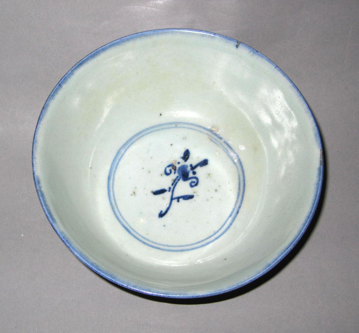 2003.0038.003.002 Porcelain bowl top