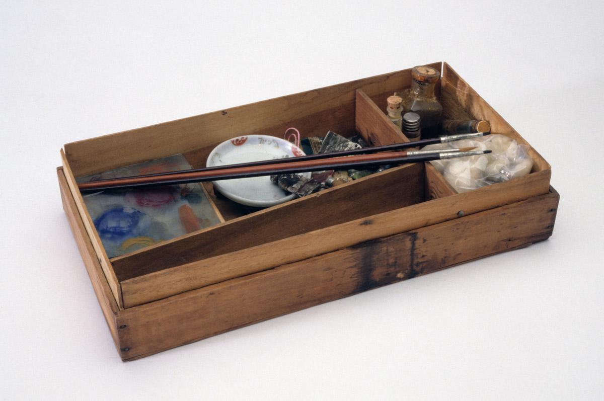2003.0039.001 Watercolor box (view 2)