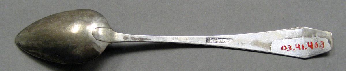 2003.0041.040.003 Silver Spoon underside