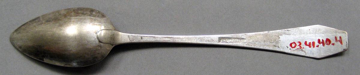 2003.0041.040.004 Silver Spoon underside