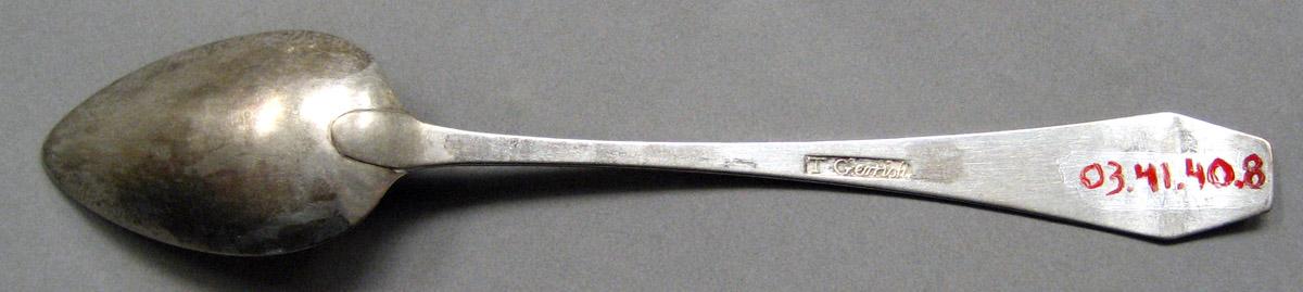 2003.0041.040.008 Silver Spoon underside